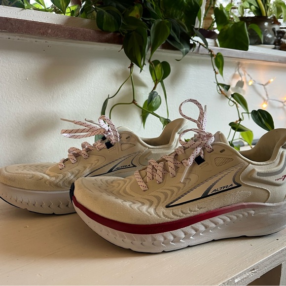 ALTRA Women’s Torin 7 Road Running Shoe - Picture 2 of 7